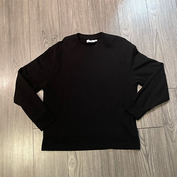 Sweatshirt - Picture 1 of 1